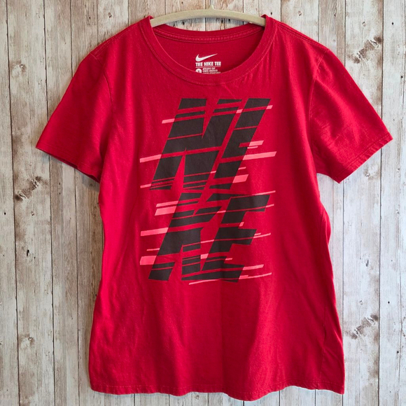 Women's Nike Red Graphic T-Shirt Size S - Picture 1 of 7